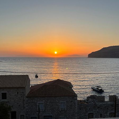 Limeni Inn Boutique Hotel Adults Only 12Plus Экстерьер фото