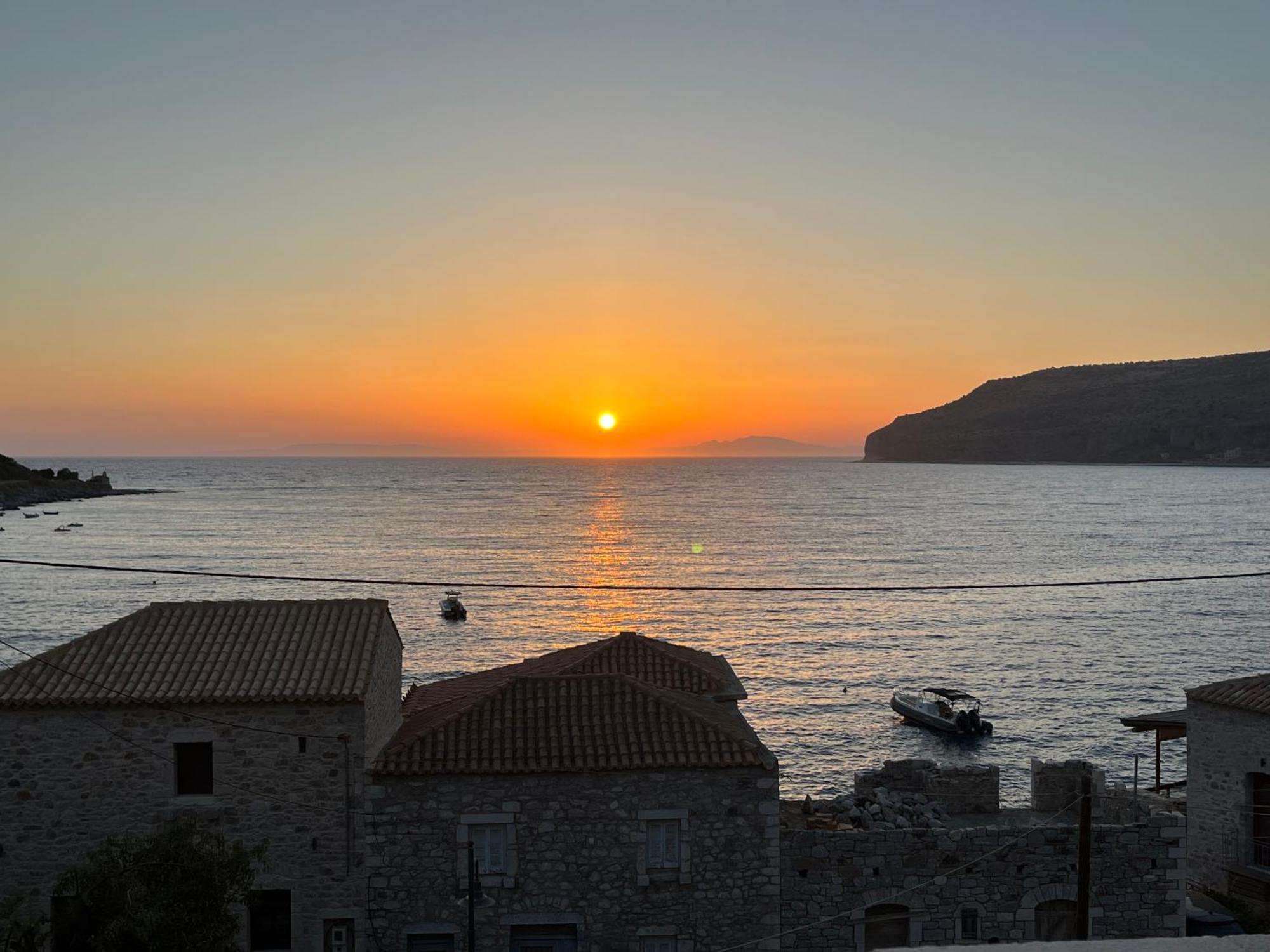 Limeni Inn Boutique Hotel Adults Only 12Plus Экстерьер фото